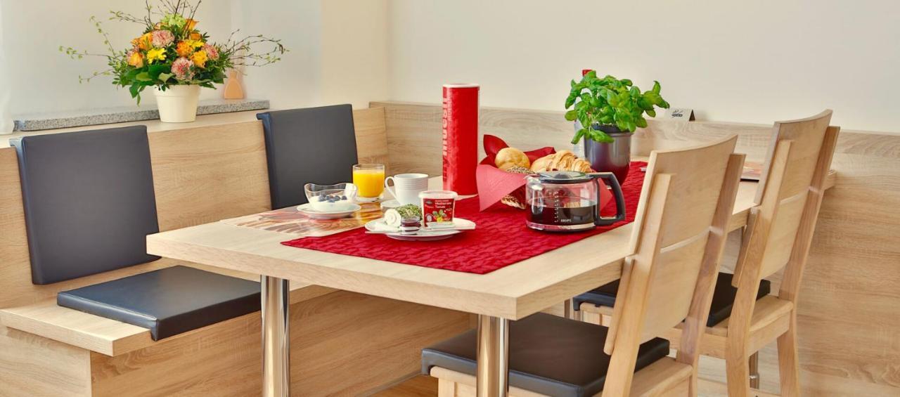 Das Falk Apartmenthaus Norimberga Esterno foto