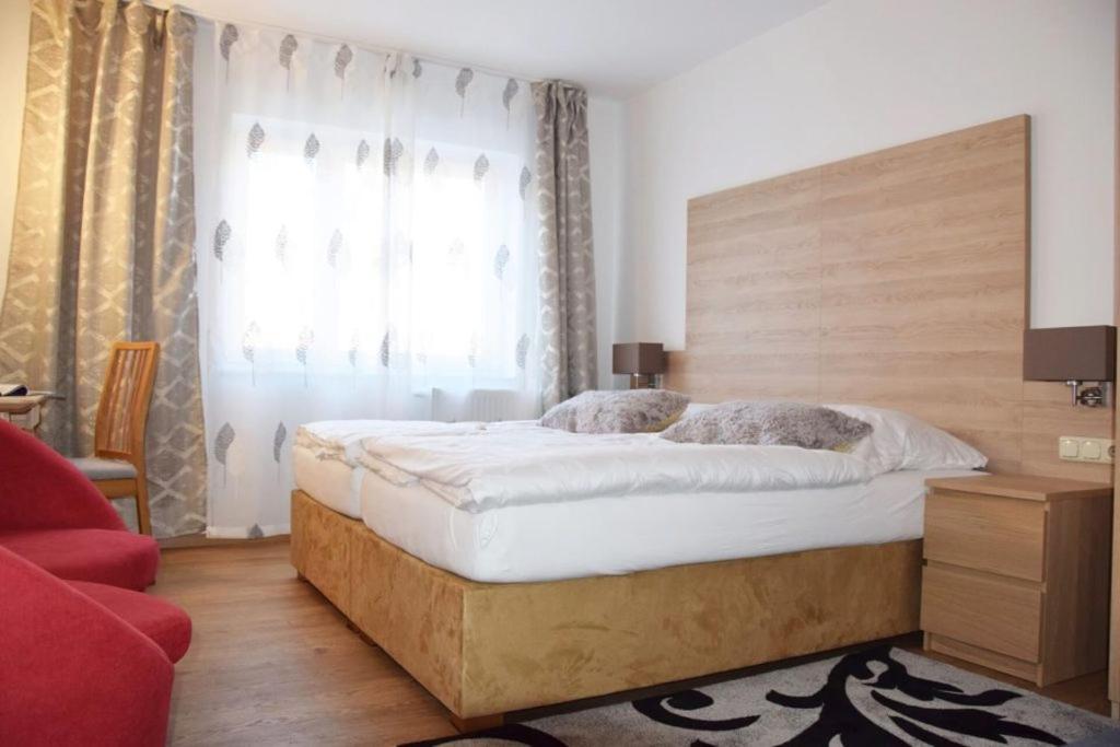 Das Falk Apartmenthaus Norimberga Esterno foto