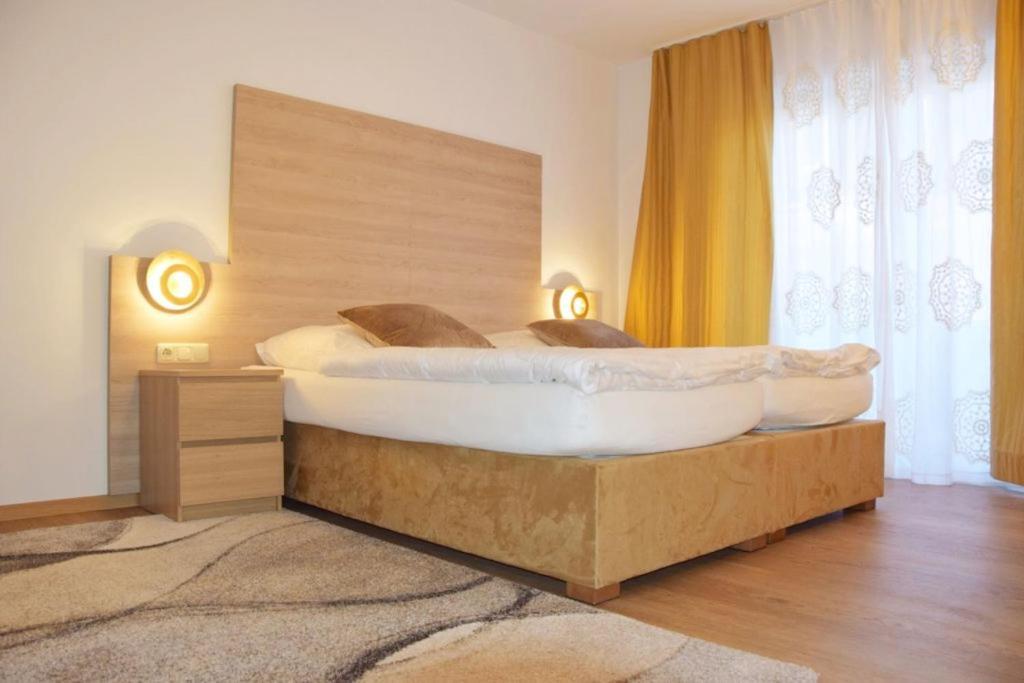 Das Falk Apartmenthaus Norimberga Esterno foto