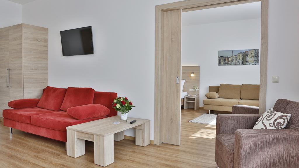 Das Falk Apartmenthaus Norimberga Esterno foto