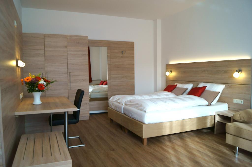 Das Falk Apartmenthaus Norimberga Camera foto